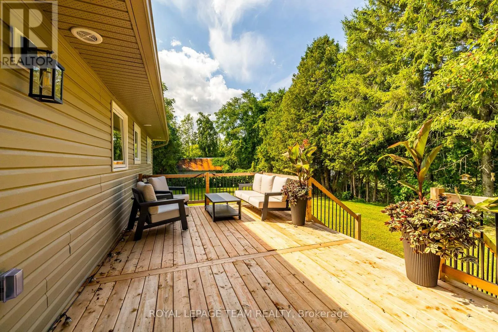 206 RIVER VIEW LANE
