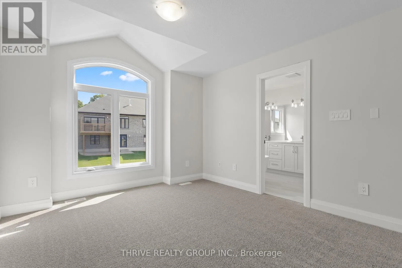 40 - 2261 LINKWAY BOULEVARD, #40