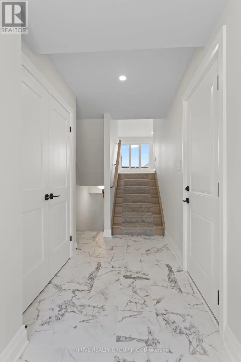 40 - 2261 LINKWAY BOULEVARD, #40