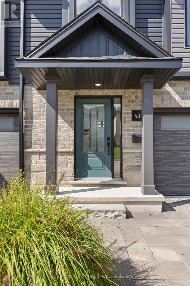 40 - 2261 LINKWAY BOULEVARD, #40