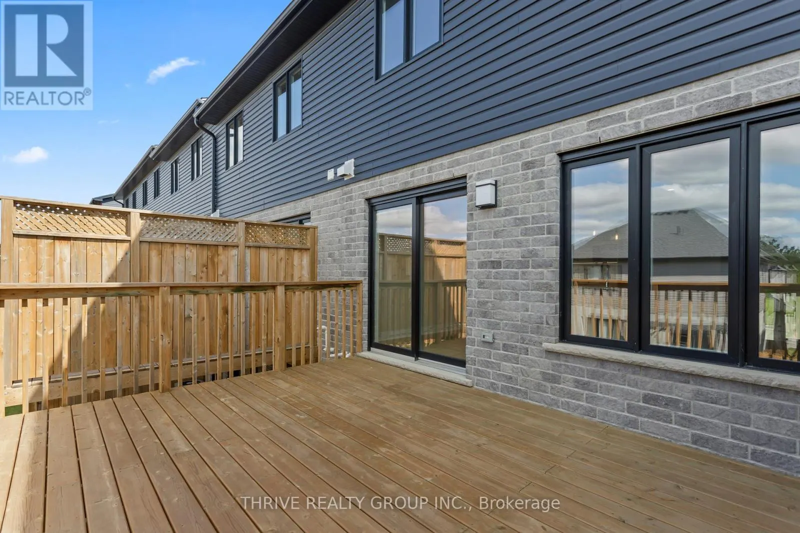 40 - 2261 LINKWAY BOULEVARD, #40
