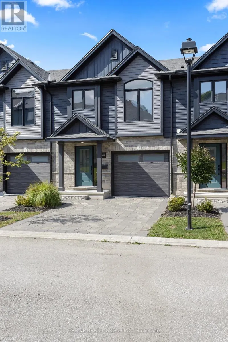 40 - 2261 LINKWAY BOULEVARD, #40