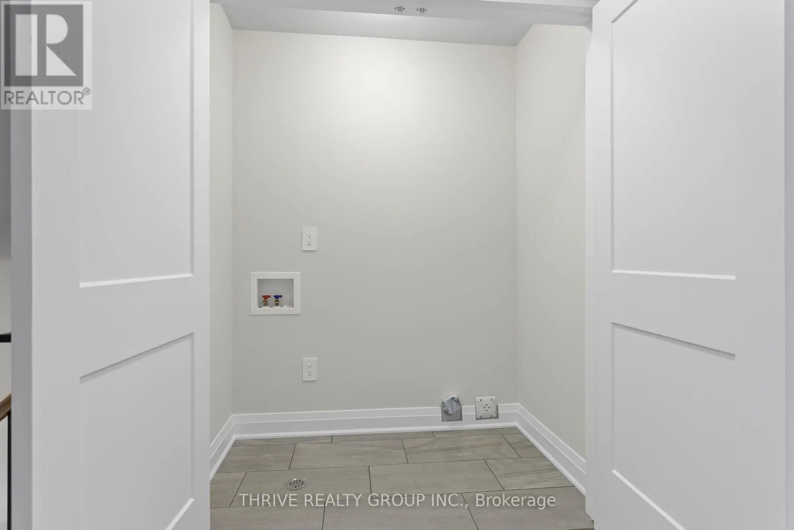 40 - 2261 LINKWAY BOULEVARD, #40