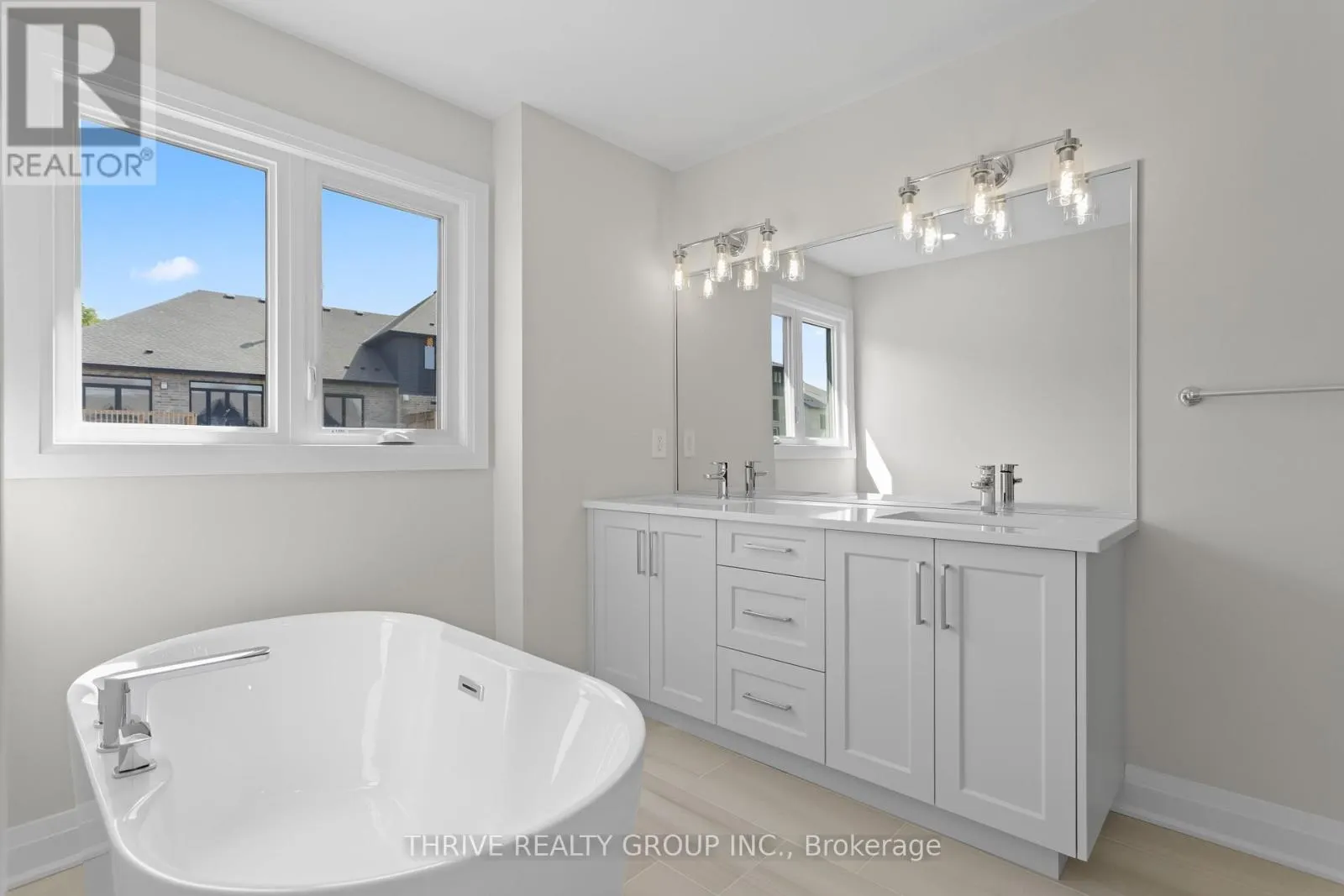 40 - 2261 LINKWAY BOULEVARD, #40