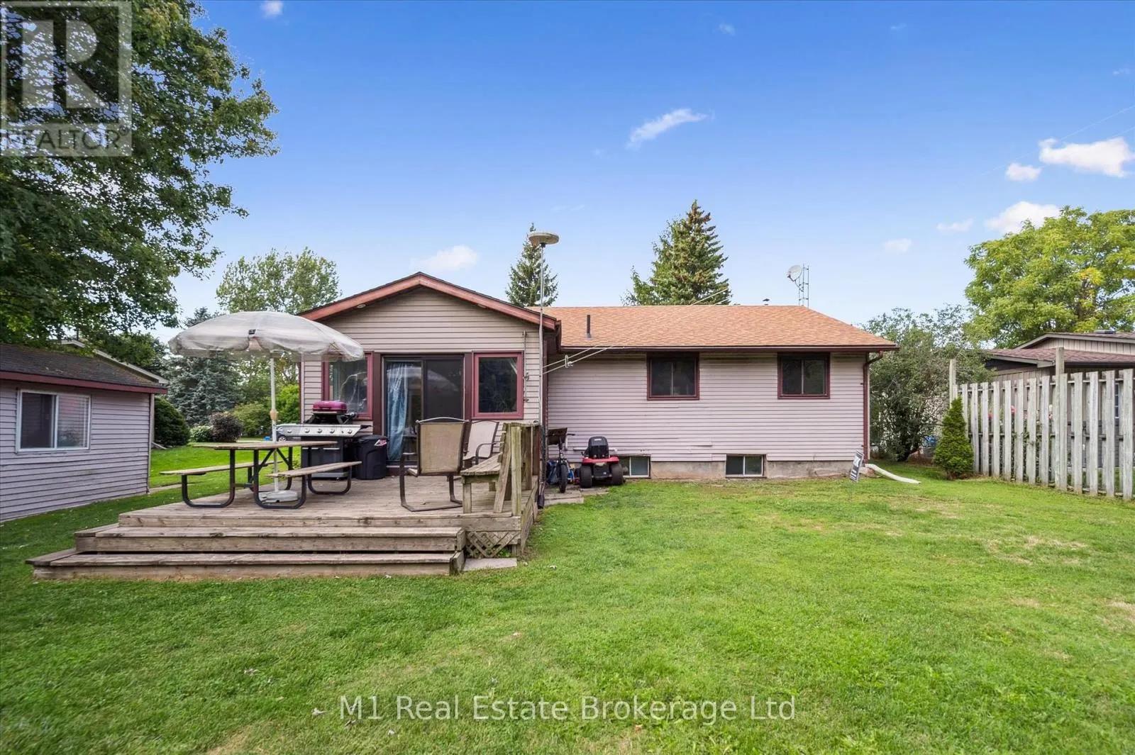 33 19 SIDE ROAD