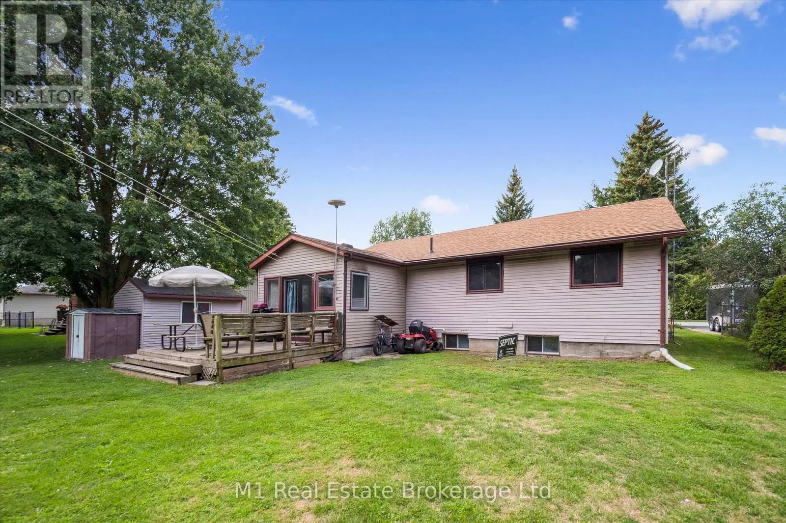 33 19 SIDE ROAD