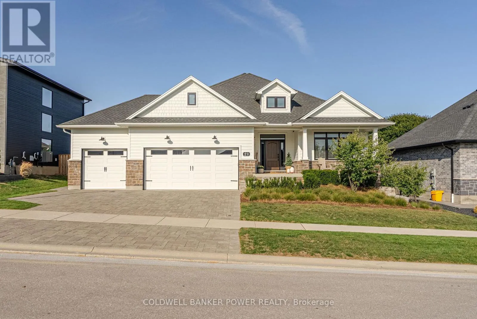 21 EDGEVIEW CRESCENT