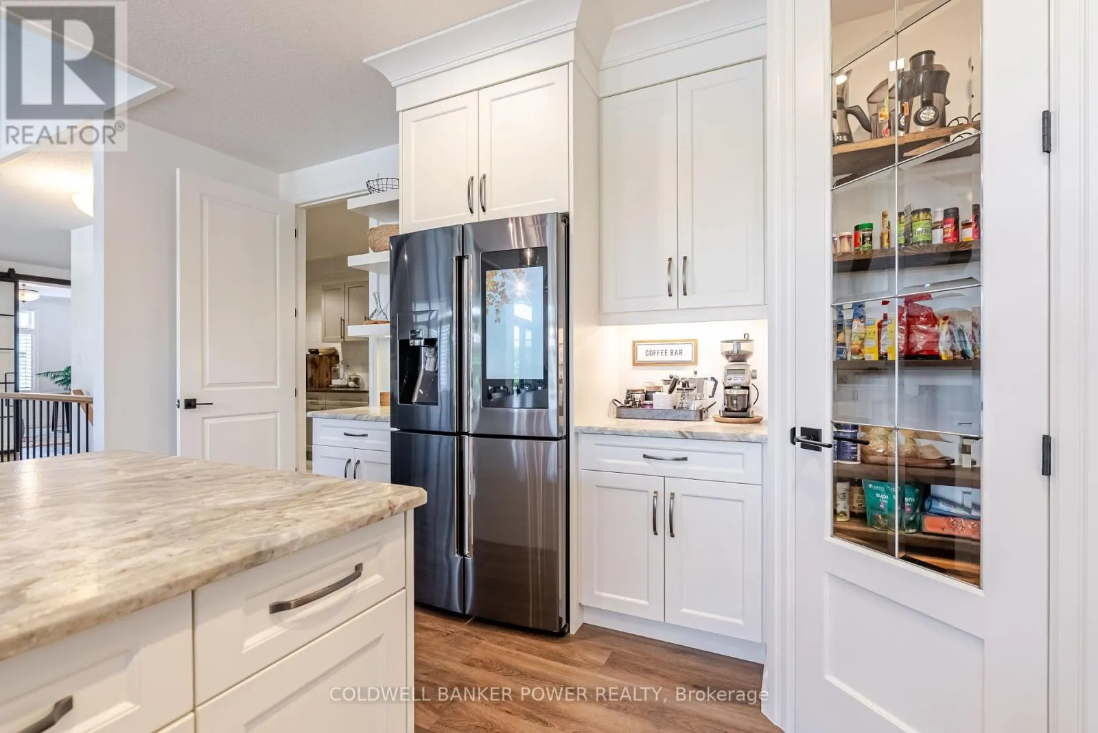 21 EDGEVIEW CRESCENT