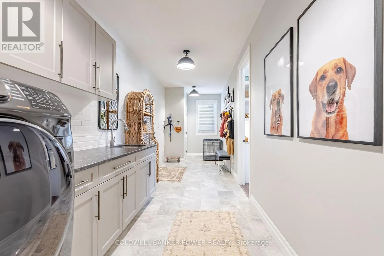 21 EDGEVIEW CRESCENT