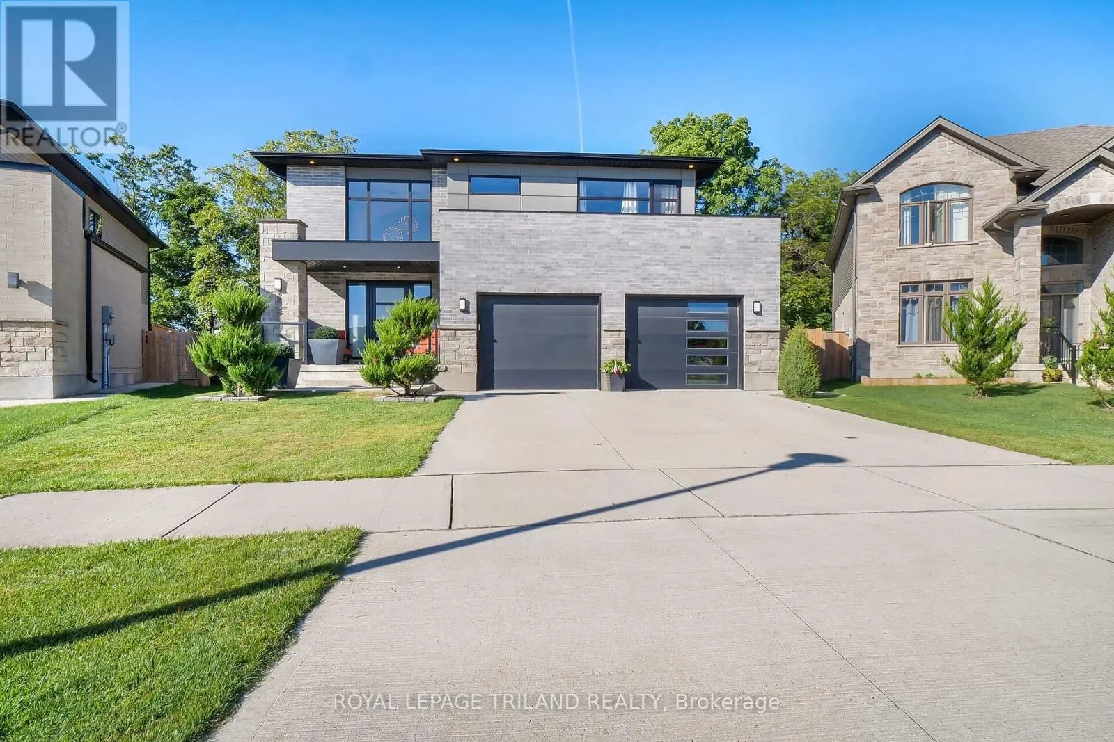 2438 RED THORNE AVENUE
