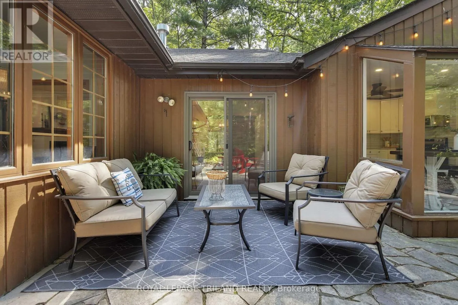 10087 BEAVER DAM CRESCENT