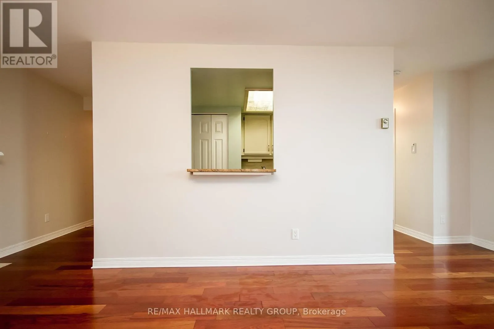 306 - 15 MURRAY STREET