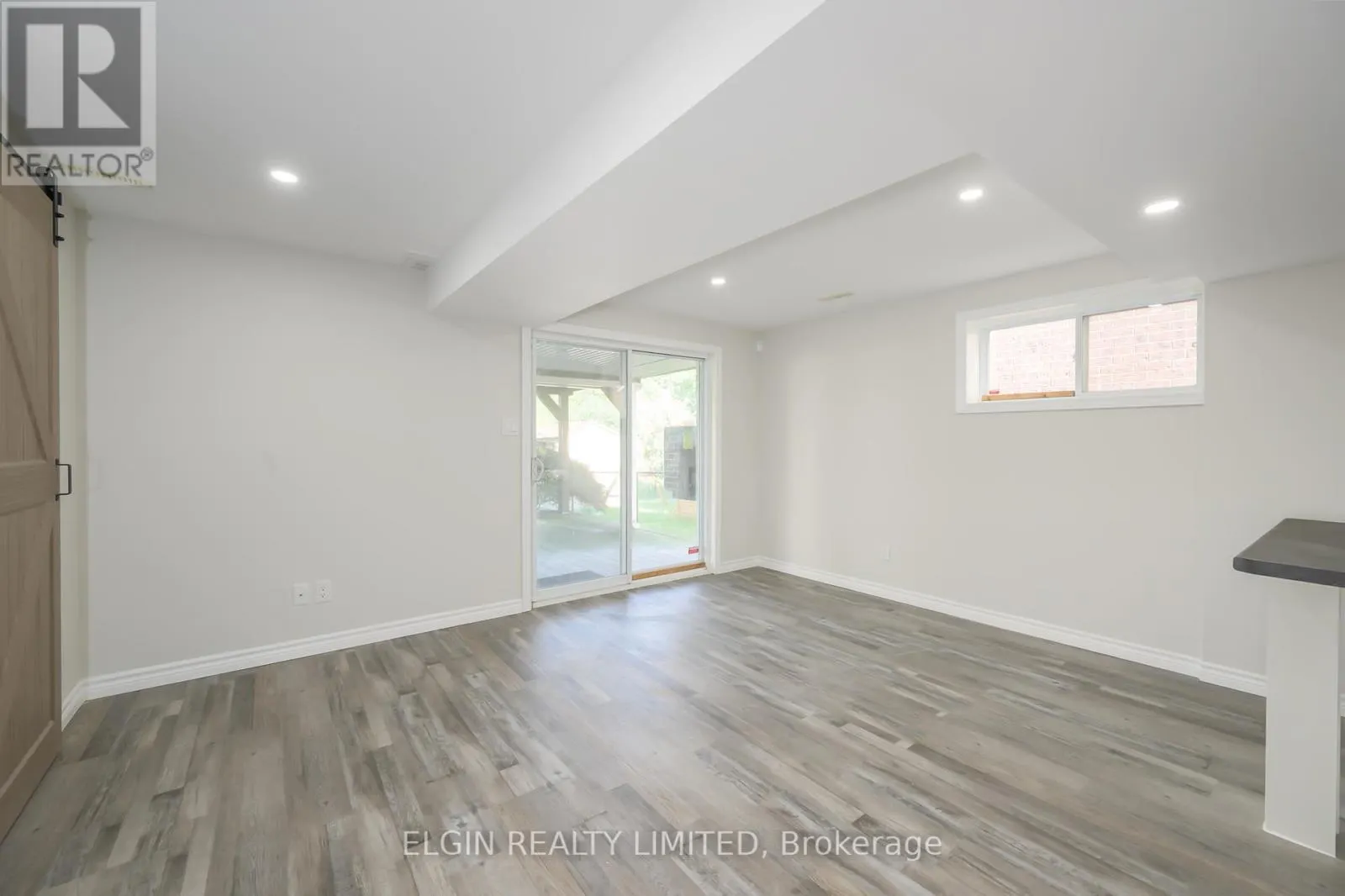 12 PEACH TREE BOULEVARD