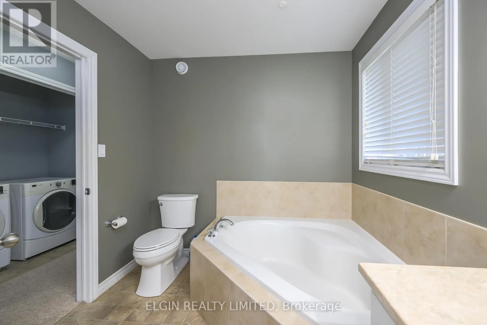 12 PEACH TREE BOULEVARD
