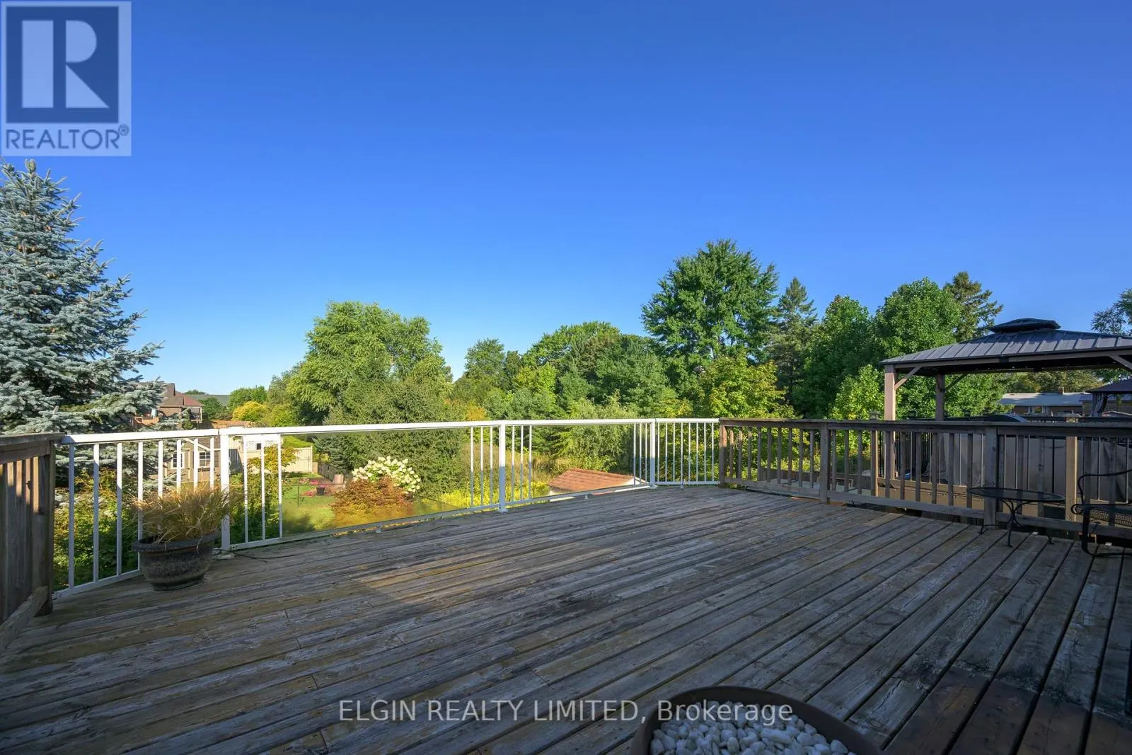 12 PEACH TREE BOULEVARD