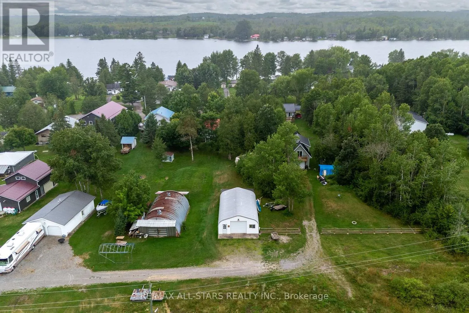 93 STURGEON GLEN ROAD