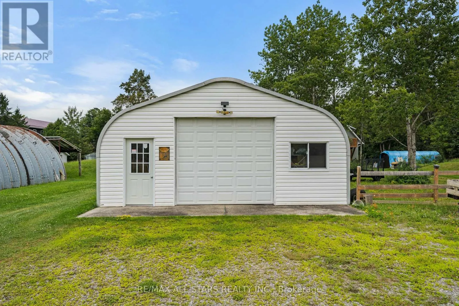 93 STURGEON GLEN ROAD