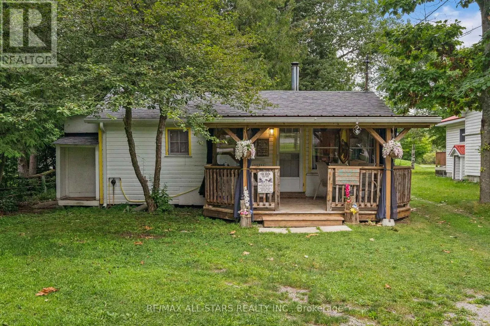 93 STURGEON GLEN ROAD