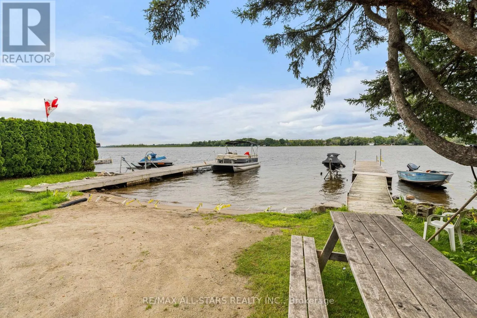 93 STURGEON GLEN ROAD
