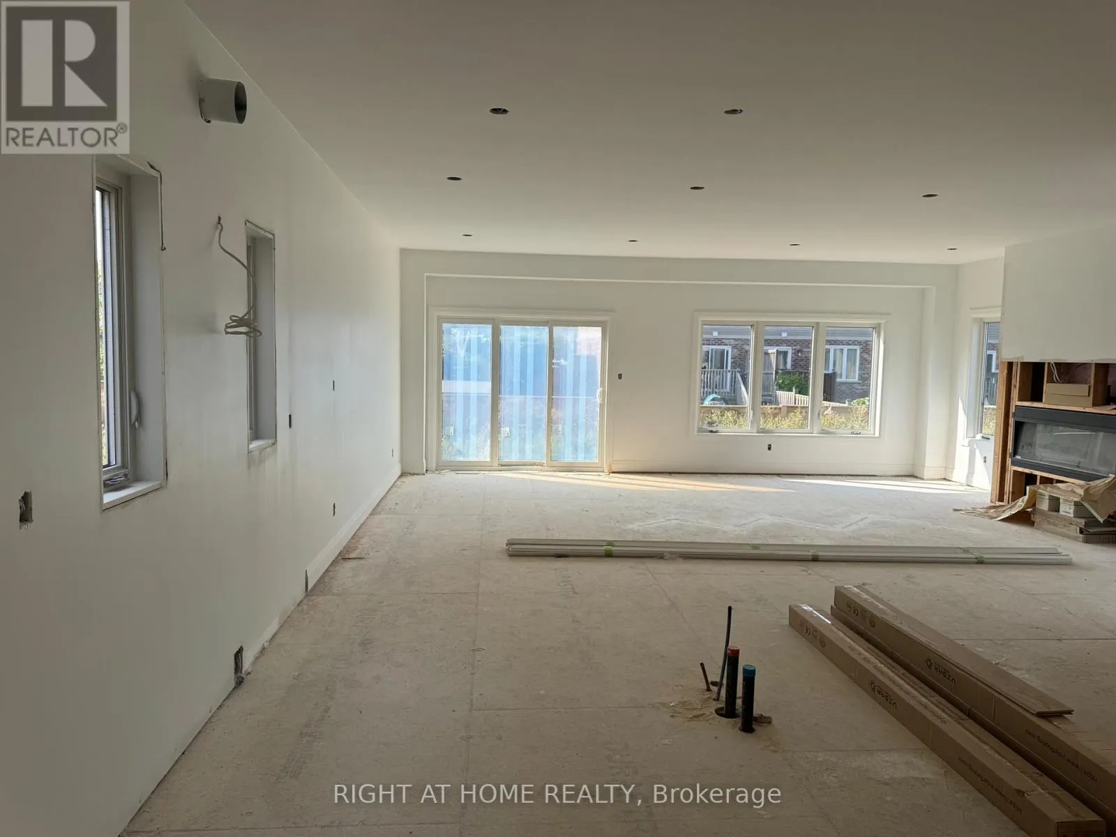 8872 ANGIE DRIVE