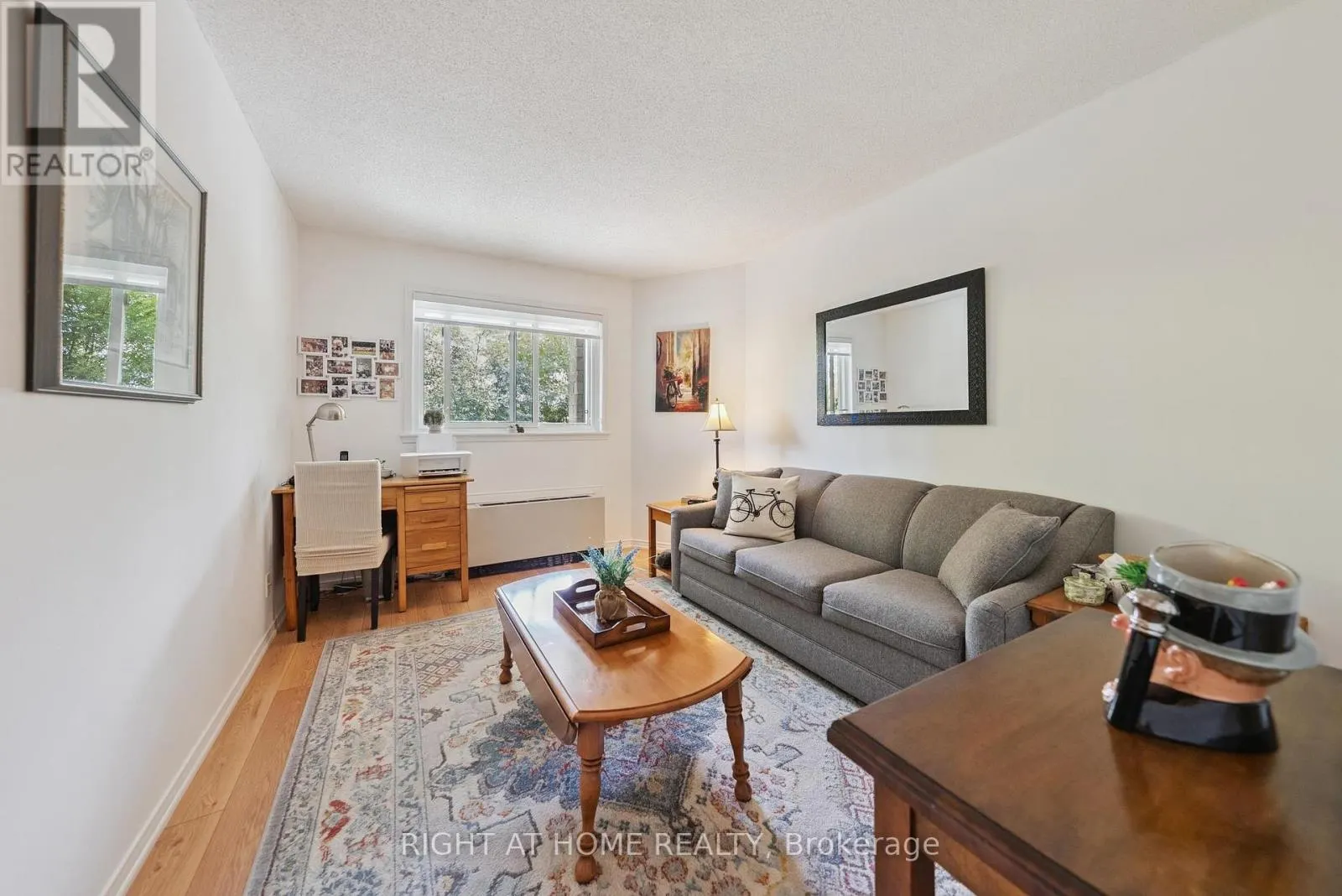 122B - 1099 CLONSILLA AVENUE, #122B