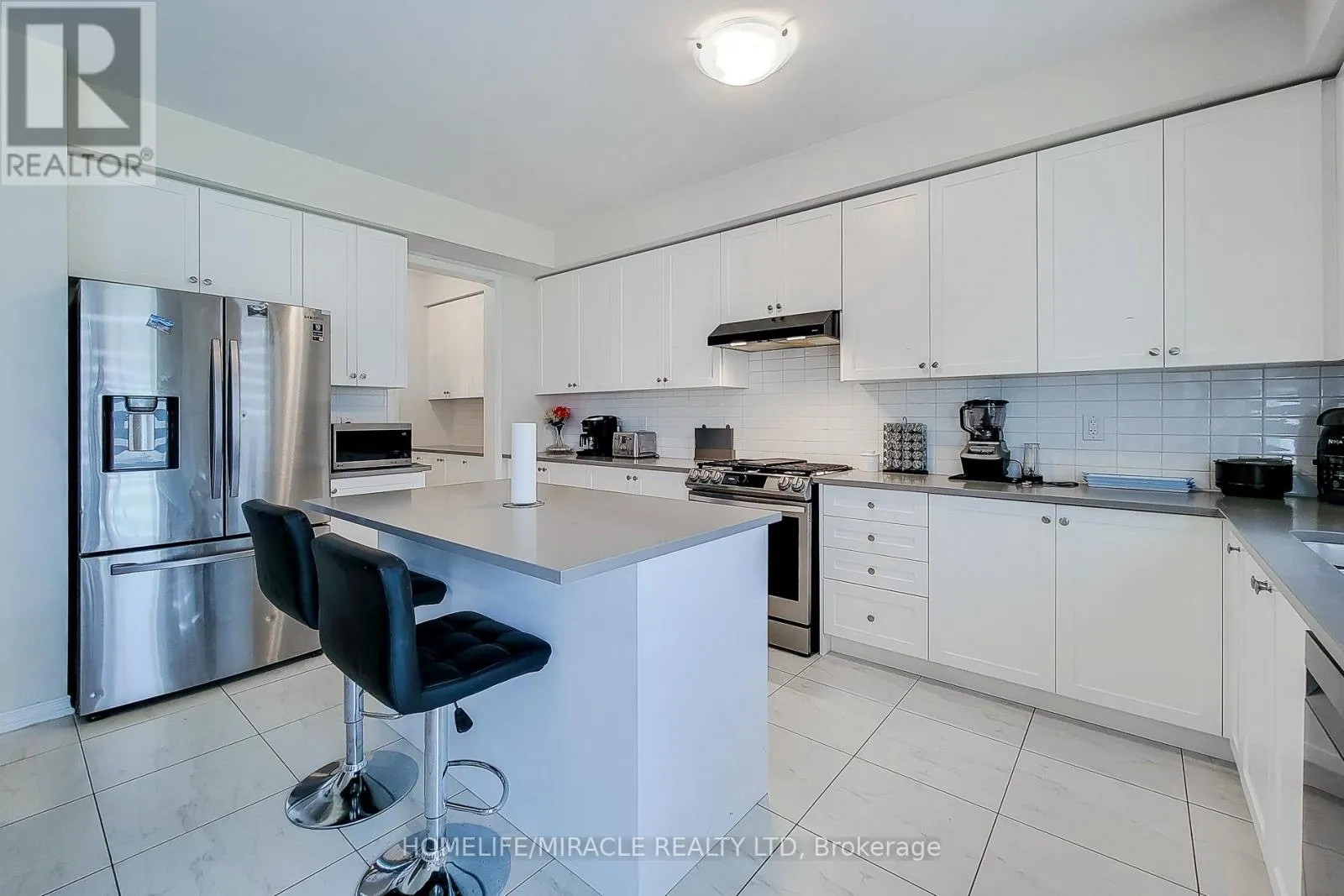 11 SEANESY DRIVE