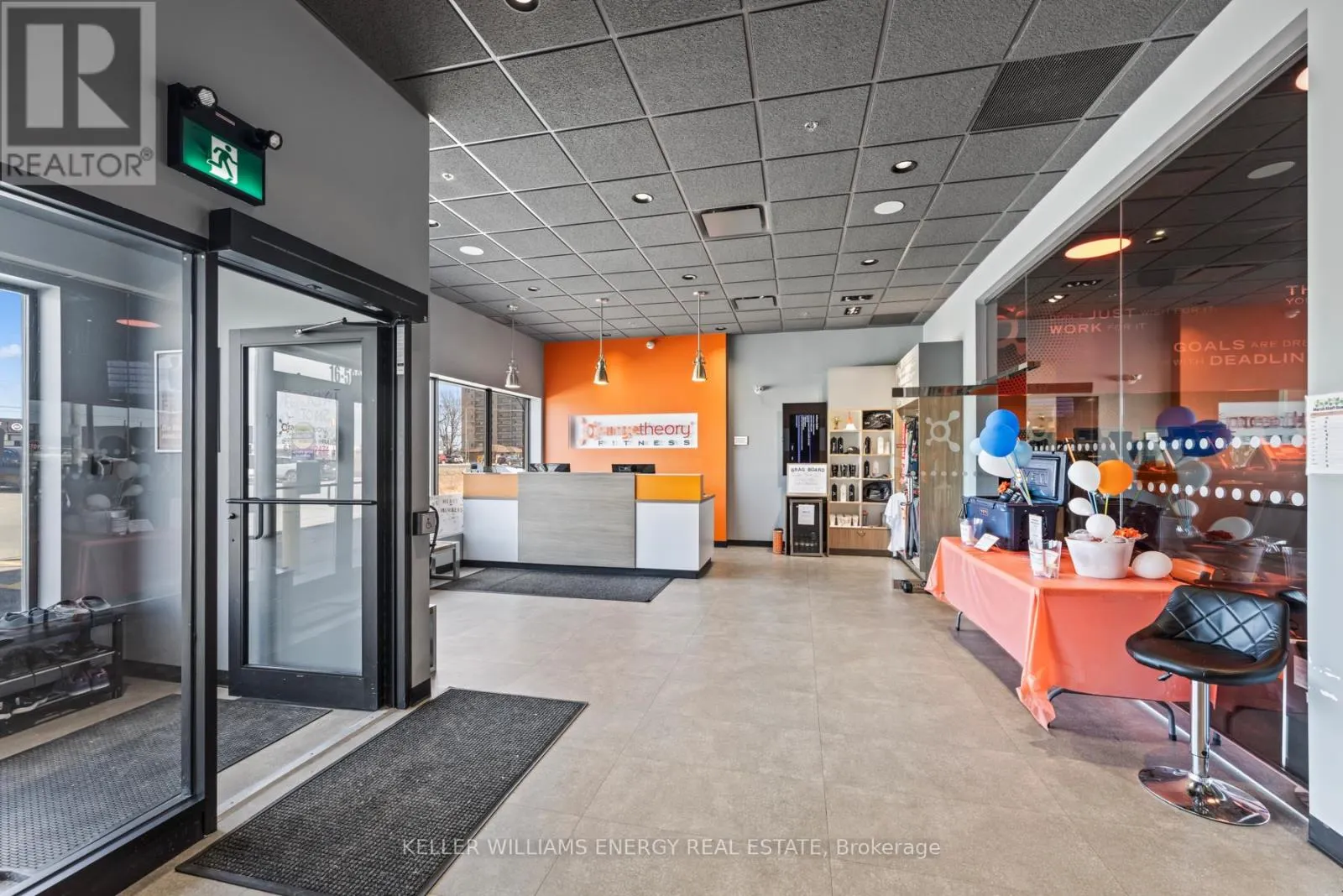 6B - 500 GARDINERS ROAD, #6B