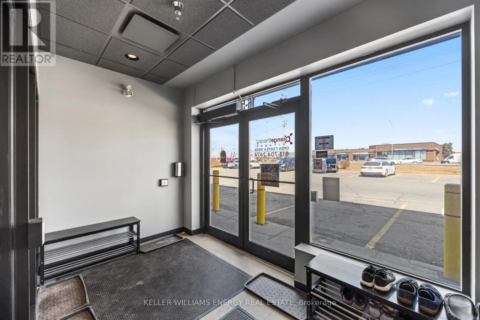 6B - 500 GARDINERS ROAD, #6B