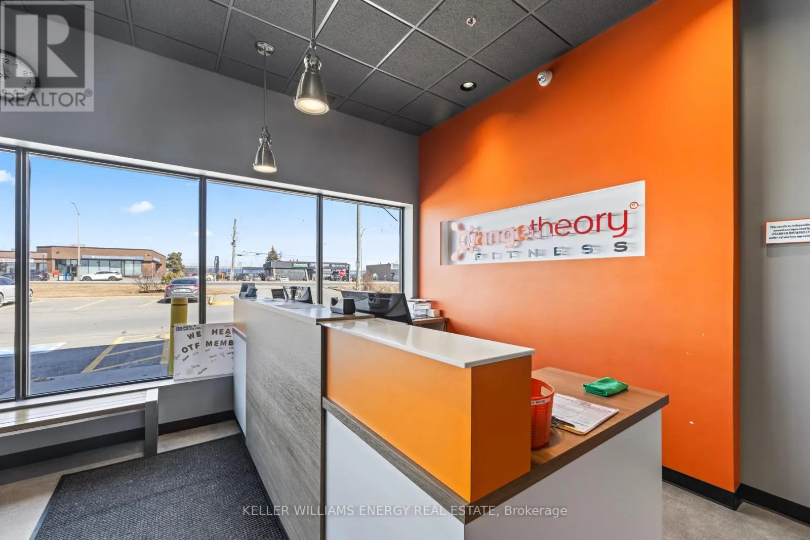 6B - 500 GARDINERS ROAD, #6B