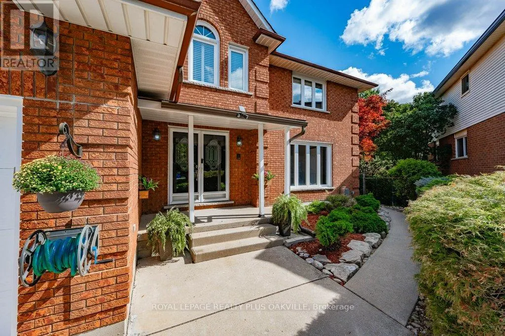 67 HORIZON COURT