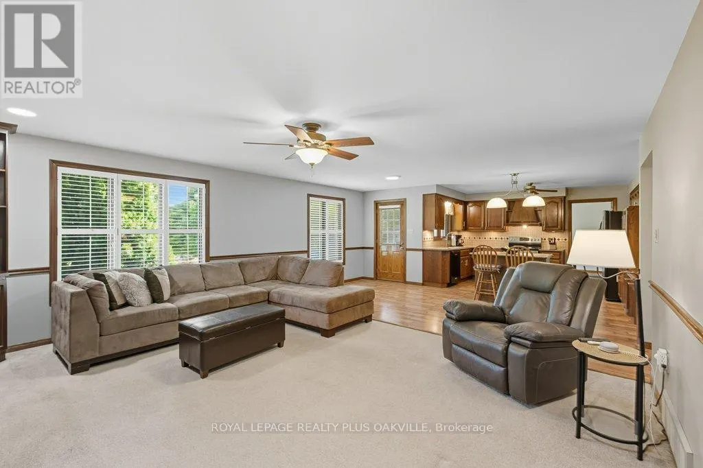 67 HORIZON COURT