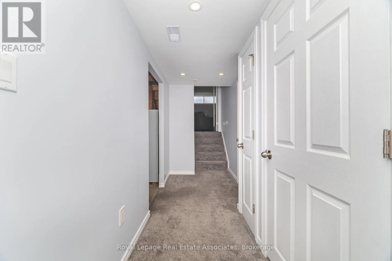 225 GOLFWOOD DRIVE