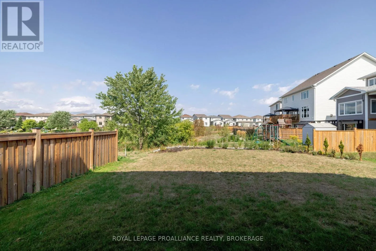 519 BETH CRESCENT