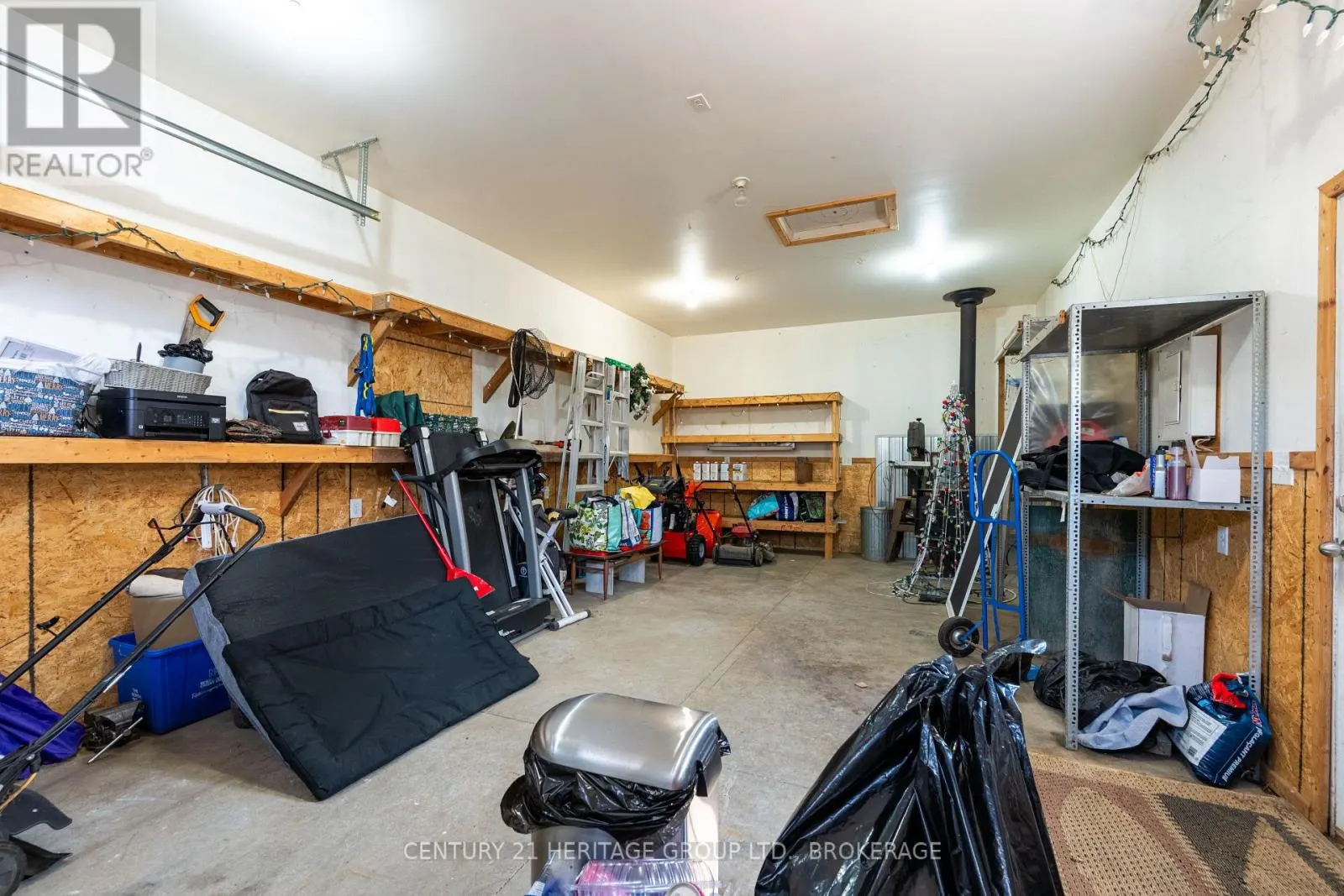 1014 WOODBINE ROAD S