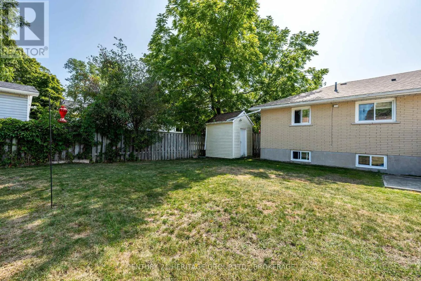 1014 WOODBINE ROAD S