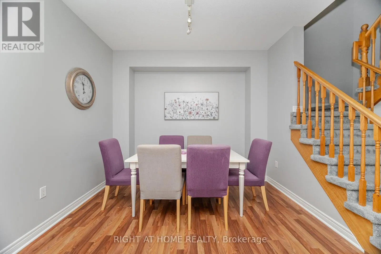 35 - 1085 HARROGATE DRIVE