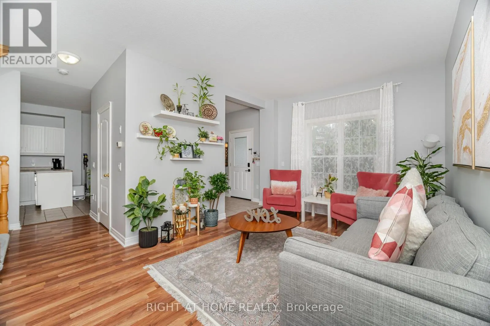 35 - 1085 HARROGATE DRIVE