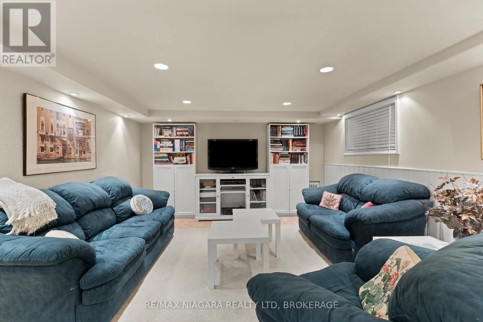 123 SOUTH DRIVE