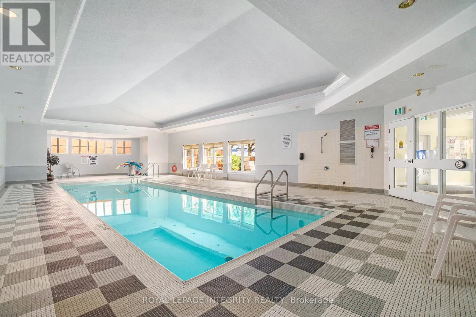 704 - 136 DARLINGTON PRIVATE