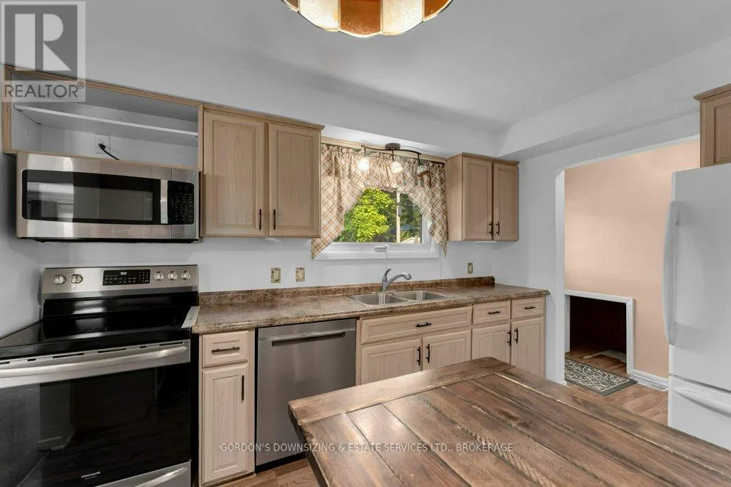 869 HAVERHILL DRIVE
