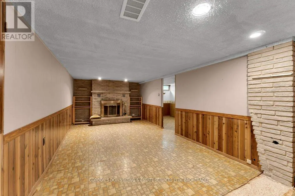 869 HAVERHILL DRIVE