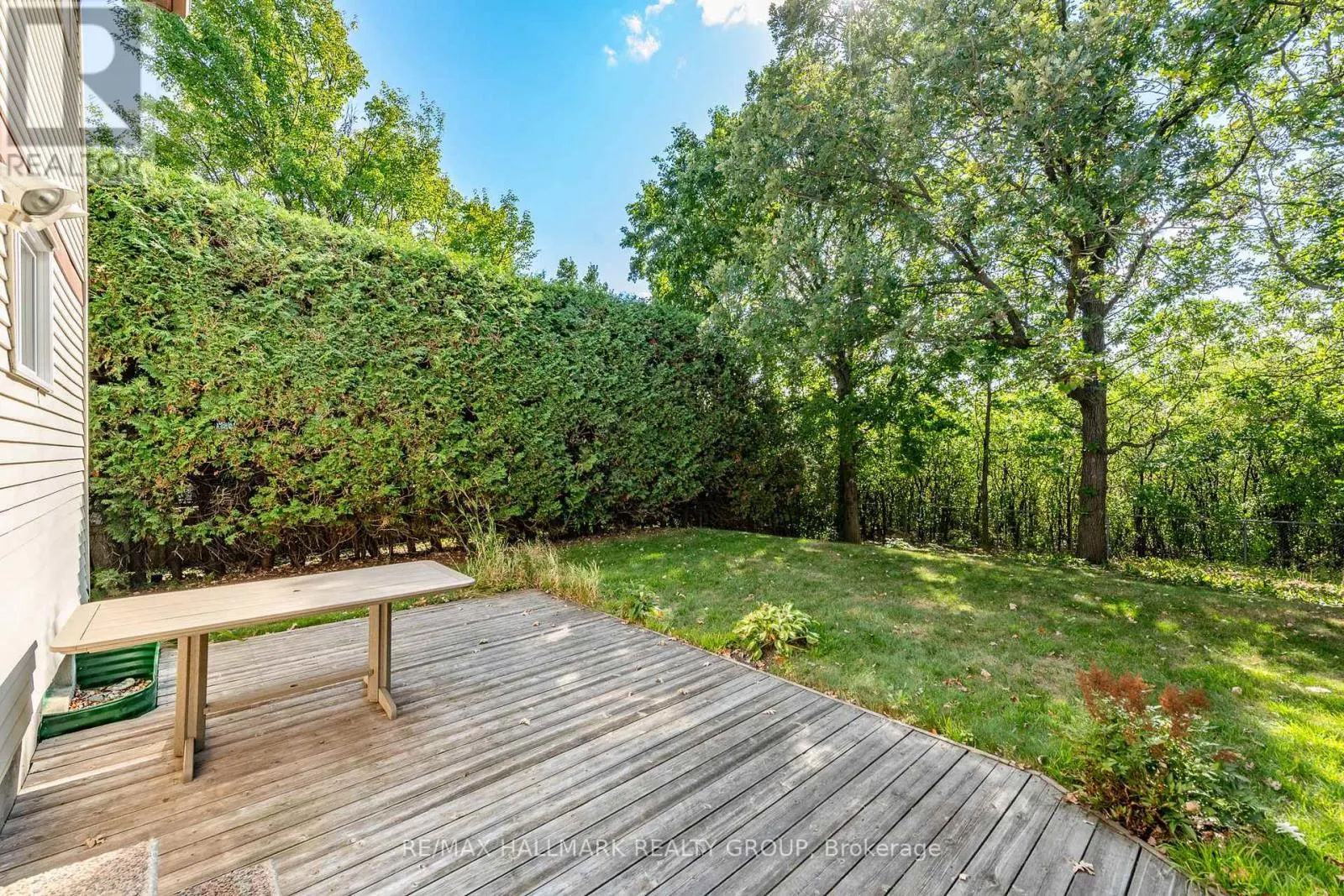 1414 EASTCLIFFE WAY