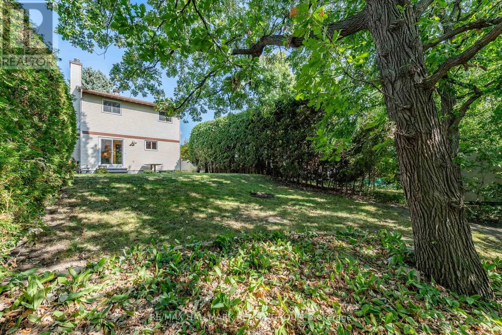 1414 EASTCLIFFE WAY