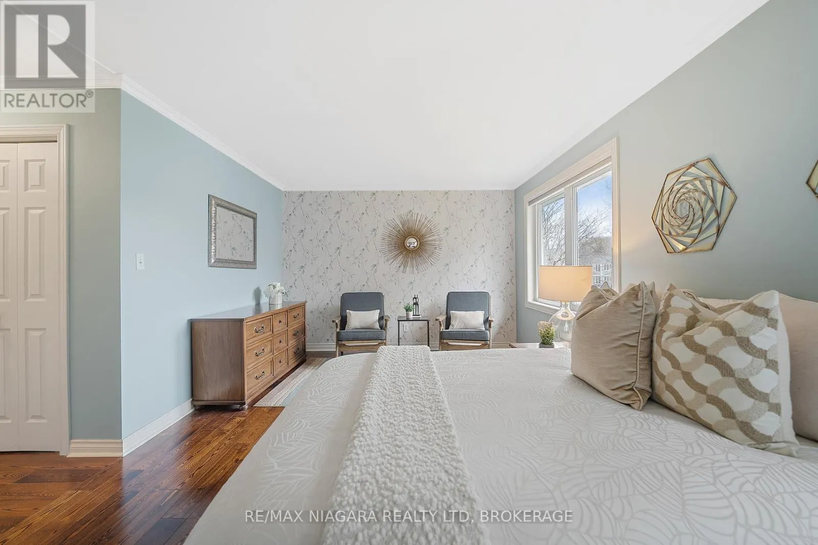 41 - 15 LAKESIDE DRIVE, #41
