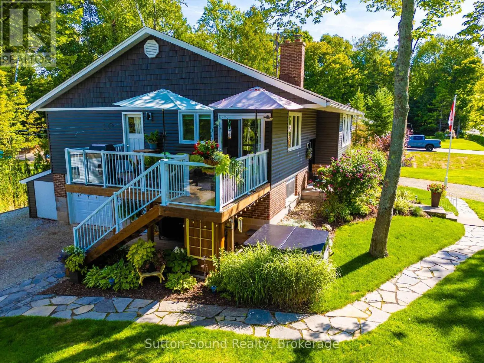 403 SIMCOE AVENUE