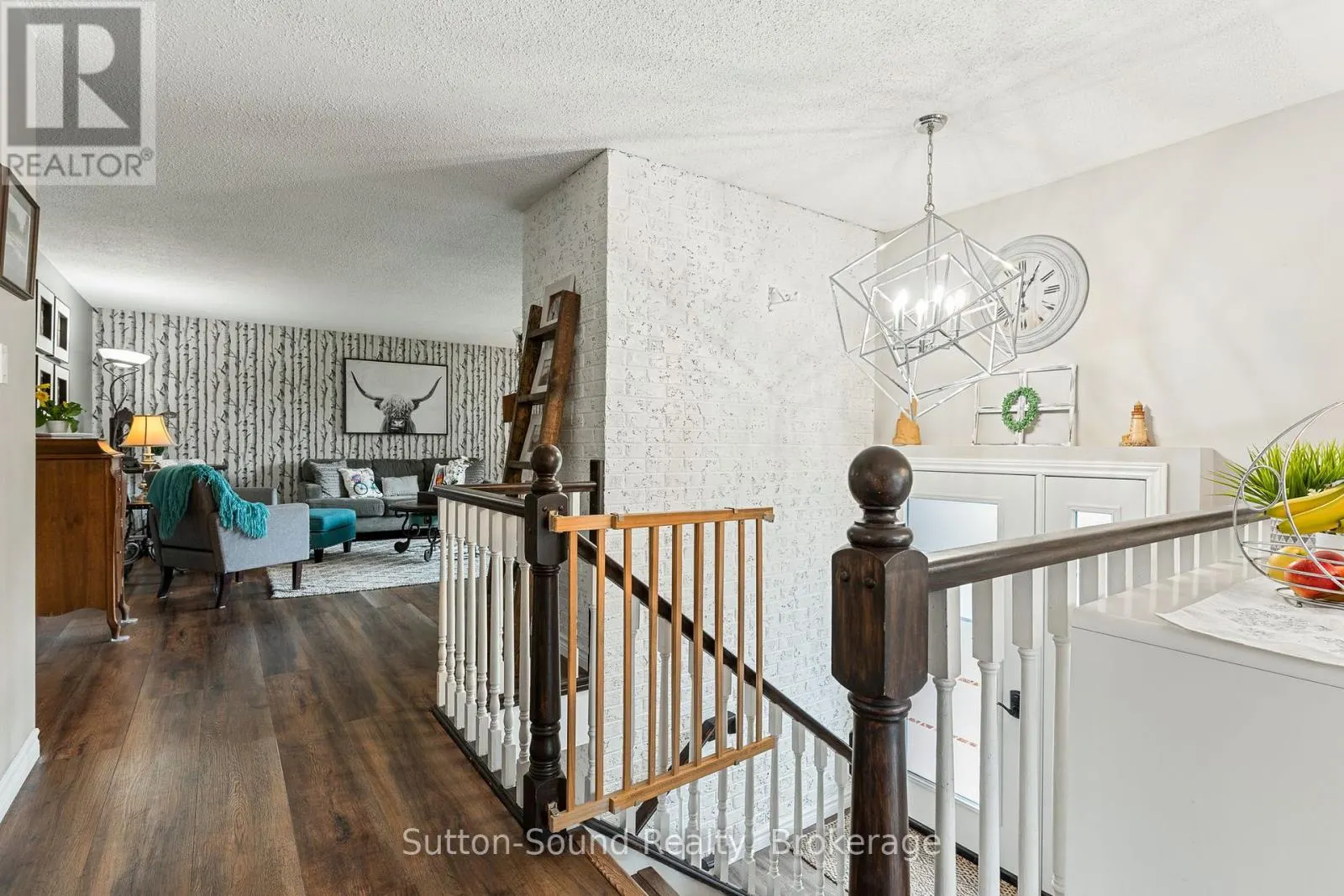 403 SIMCOE AVENUE