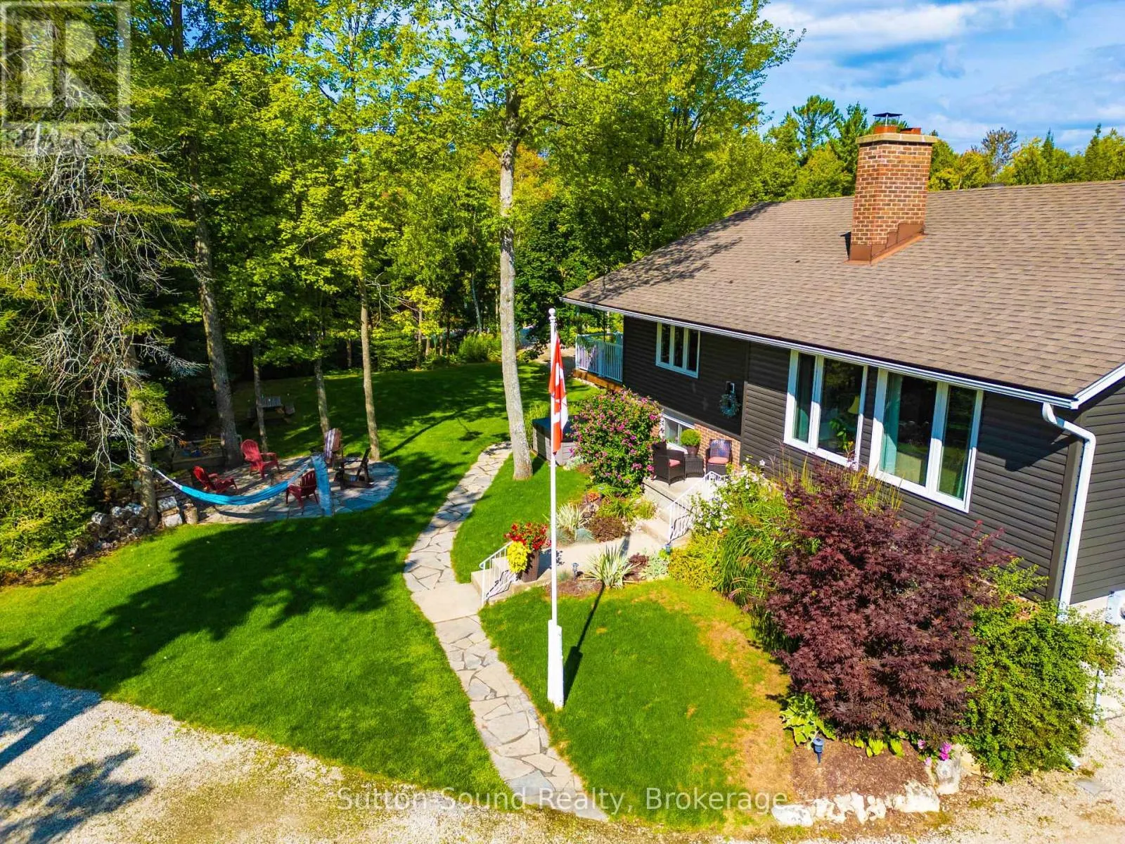 403 SIMCOE AVENUE