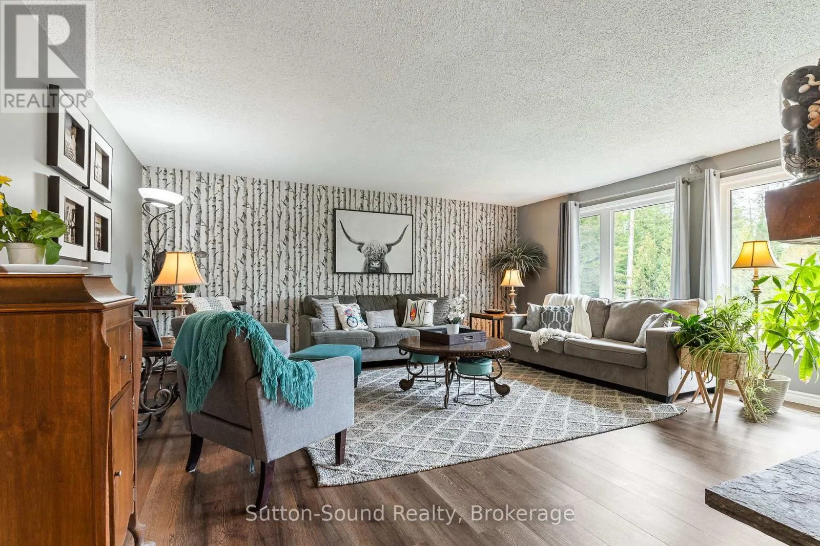 403 SIMCOE AVENUE