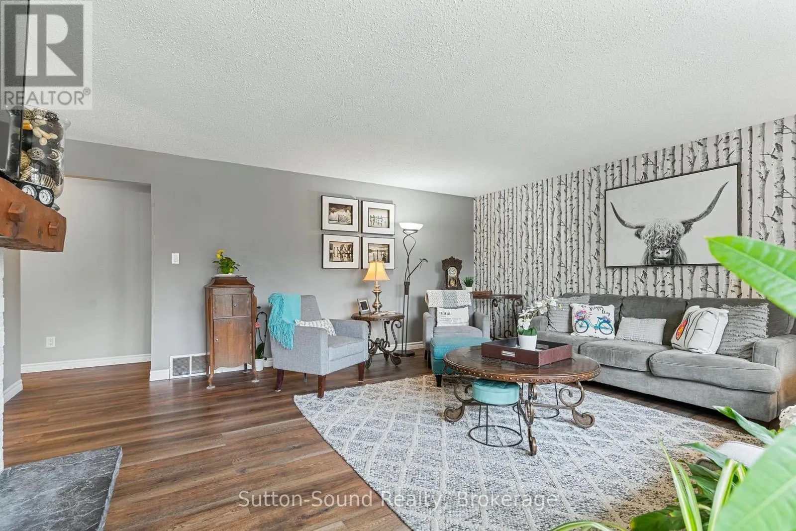 403 SIMCOE AVENUE