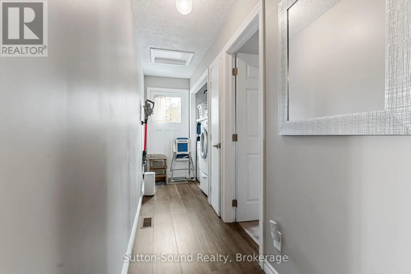 403 SIMCOE AVENUE